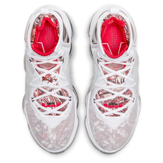 Nike LeBron 19